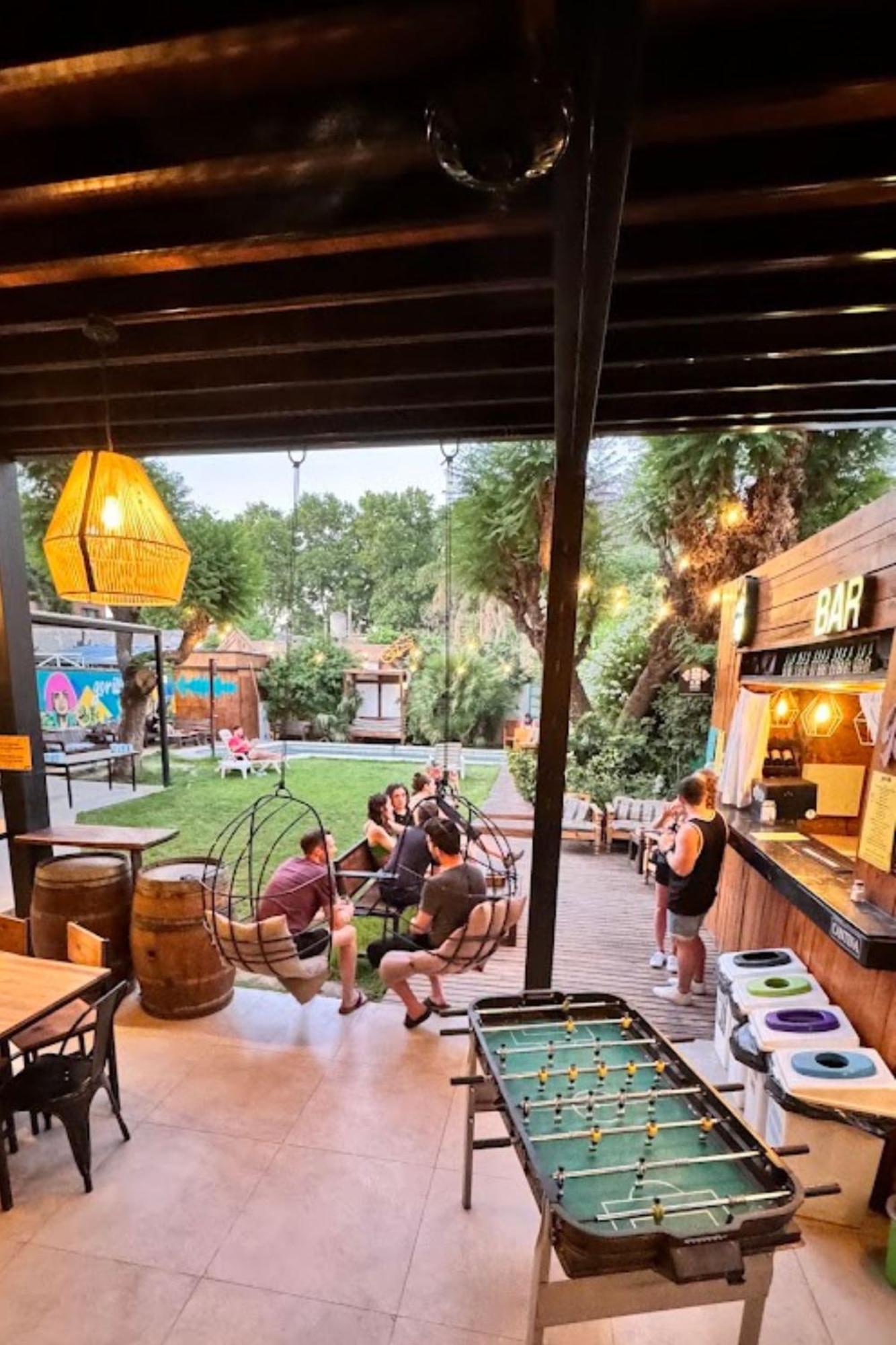 Gorilla Hostel เมนโดซา ภายนอก รูปภาพ